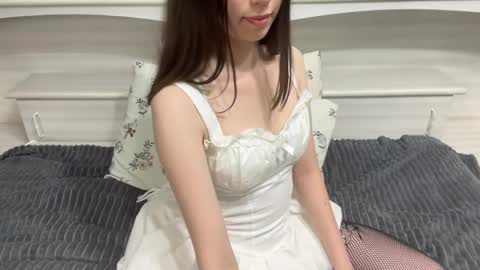  Sofa Im new here and so far I do not take off the panties online show from May 2026 12:12:01 PM