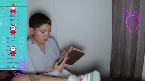 Snapshot of trixie_tangg chatting on January 2025 05:21:01 AM Kitty online show from January 2025 05:21:01 AM