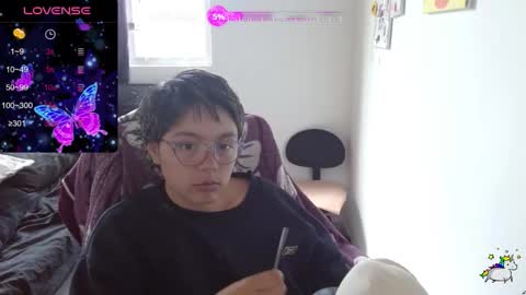 Snapshot of trixie_tangg chatting on November 2025 06:02:01 PM Kitty online show from November 2025 06:02:01 PM