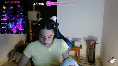 Snapshot of trixie_tangg chatting on February 2026 02:17:02 AM Kitty online show from February 2026 02:17:02 AM