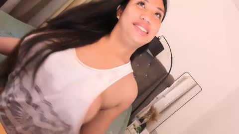 trixiebayeseraa online show from November 2025 11:15:02 PM