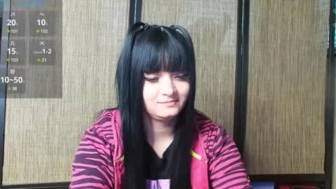 trixiedoescamcam online show from December 2024 08:00:01 PM