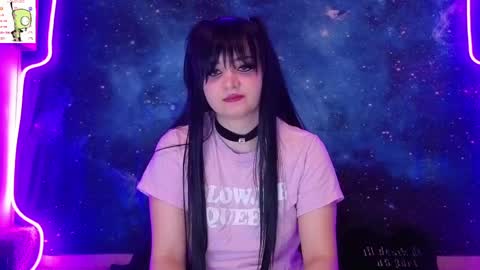 trixiedoescamcam online show from May 2026 10:07:01 PM