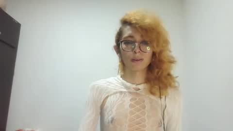 Trixy Rose online show from March 2025 09:25:02 PM