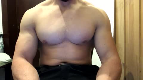 Troncq online show from March 2026 07:50:01 PM