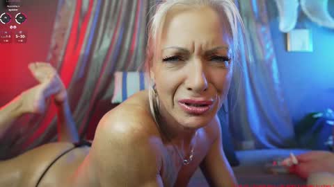 Snapshot of trophy_milf chatting on February 2025 03:32:02 PM Linda ONLYFANS Trophymilf1 Istagram trophymilf1 online show from February 2025 03:32:02 PM