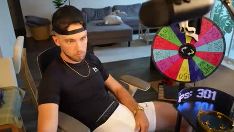 Troy Green online show from October 2025 09:37:01 PM