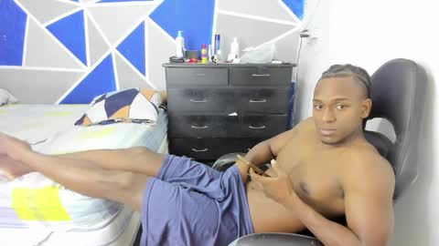 Snapshot of troy_stonee chatting on February 2026 02:45:01 PM troy_stonee online show from February 2026 02:45:01 PM