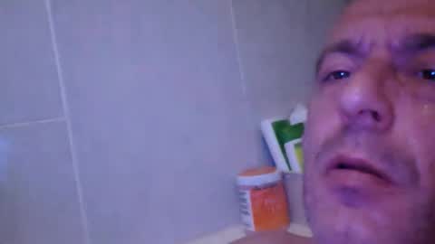 Snapshot of truelength chatting on September 2025 11:04:02 PM True Length online show from September 2025 11:04:02 PM