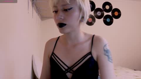 Snapshot of tryp666 chatting on October 2025 02:34:01 AM Cait online show from October 2025 02:34:01 AM