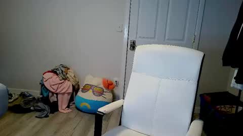 Snapshot of ts_day chatting on February 2026 01:51:01 PM Day online show from February 2026 01:51:01 PM