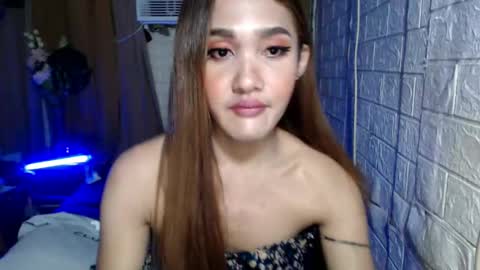 Snapshot of ts_ladycarla19 chatting on December 2024 06:43:01 AM Carla online show from December 2024 06:43:01 AM