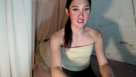 Snapshot of ts_ladycarla19 chatting on October 2025 01:04:02 AM Carla online show from October 2025 01:04:02 AM