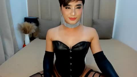 YOUR MISTRESS online show from May 2026 07:11:02 PM