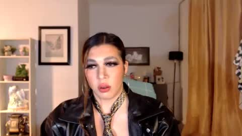 tsbigmilk online show from February 2026 09:23:01 AM