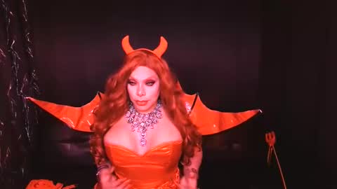 Snapshot of tsblondienyc chatting on October 2025 01:02:02 AM Jessie online show from October 2025 01:02:02 AM