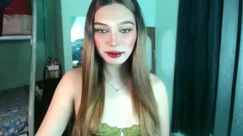 Snapshot of tscinderella chatting on May 2026 04:26:01 PM tscinderella online show from May 2026 04:26:01 PM