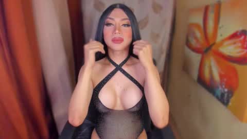 Snapshot of tsqueenselena chatting on November 2025 06:52:02 PM Queen Selena online show from November 2025 06:52:02 PM