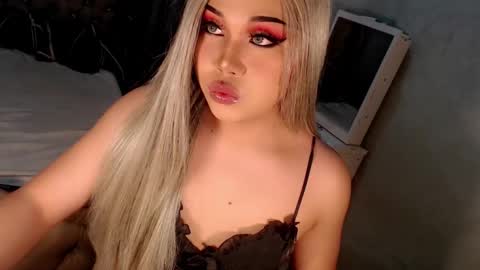 jayvie online show from October 2025 06:23:01 PM