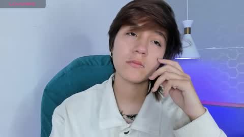 Snapshot of tsuki_maru chatting on April 2026 01:39:01 PM Maru online show from April 2026 01:39:01 PM