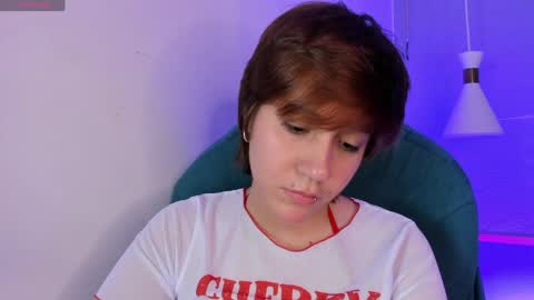 Snapshot of tsuki_maru chatting on May 2026 08:13:02 PM Maru online show from May 2026 08:13:02 PM