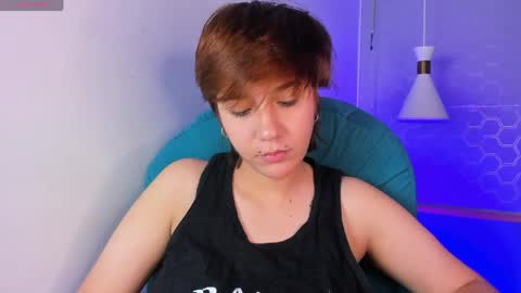 Snapshot of tsuki_maru chatting on May 2026 10:12:02 AM Maru online show from May 2026 10:12:02 AM