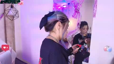 Snapshot of tsuki_nekoo chatting on November 2025 02:36:02 AM Tsukineko online show from November 2025 02:36:02 AM