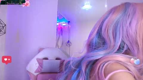 Snapshot of tsuki_nekoo chatting on November 2025 03:31:02 AM Tsukineko online show from November 2025 03:31:02 AM