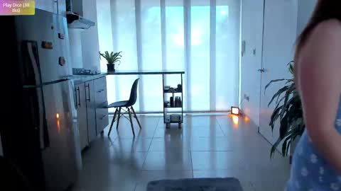 Snapshot of tsukys_spell chatting on October 2025 08:15:01 PM Tsuky online show from October 2025 08:15:01 PM