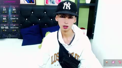 ttimy online show from December 2024 08:07:02 PM