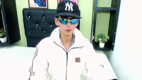 ttimy online show from December 2024 08:00:01 PM