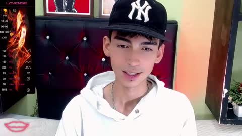 ttimy online show from February 2025 08:33:02 PM