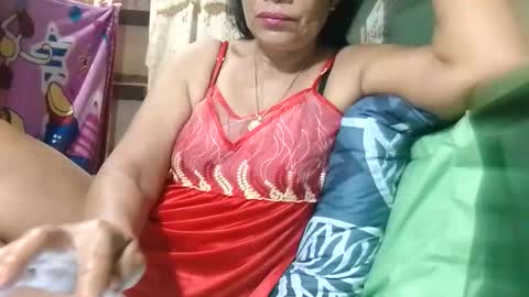 Mae online show from May 2026 09:45:01 PM