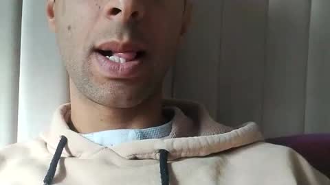 Snapshot of tunisiensexyguy chatting on December 2024 11:29:01 AM TunisienSexyGuy online show from December 2024 11:29:01 AM