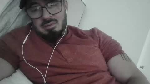 Snapshot of tuscan_taurus chatting on November 2025 02:13:01 PM tuscan_taurus online show from November 2025 02:13:01 PM