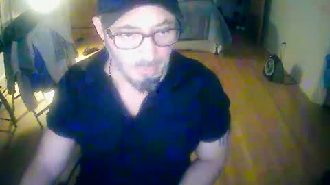 Snapshot of tuscan_taurus chatting on December 2025 01:00:01 AM tuscan_taurus online show from December 2025 01:00:01 AM