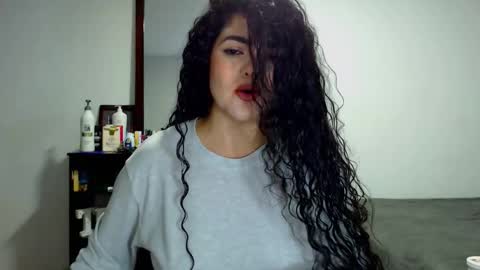 Snapshot of tuti_sex chatting on January 2026 02:28:01 AM tuti online show from January 2026 02:28:01 AM