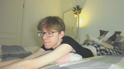 Snapshot of tuz94 chatting on February 2025 04:53:01 PM Dan online show from February 2025 04:53:01 PM