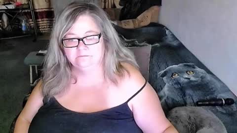 Lana online show from January 2026 05:04:02 PM