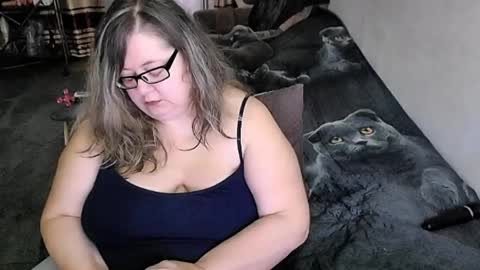 Lana online show from April 2026 12:54:02 AM