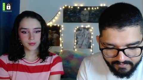 Snapshot of twinflamesxx chatting on January 2025 04:51:02 AM TwinFlamesXX online show from January 2025 04:51:02 AM