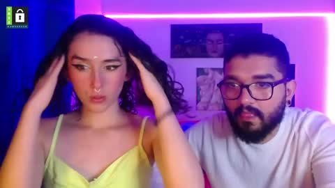 Snapshot of twinflamesxx chatting on February 2025 03:08:01 AM TwinFlamesXX online show from February 2025 03:08:01 AM