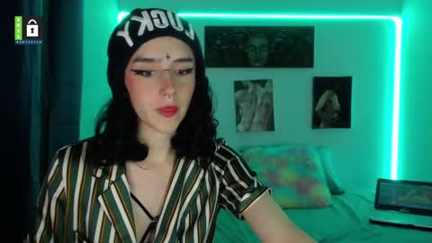 Snapshot of twinflamesxx chatting on March 2025 02:27:02 AM TwinFlamesXX online show from March 2025 02:27:02 AM