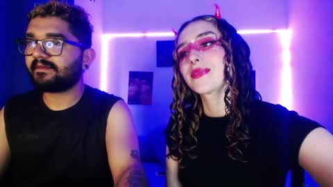 Snapshot of twinflamesxx chatting on September 2025 10:43:01 PM TwinFlamesXX online show from September 2025 10:43:01 PM