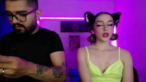 Snapshot of twinflamesxx chatting on November 2025 11:57:02 PM TwinFlamesXX online show from November 2025 11:57:02 PM