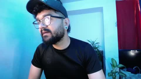 TwinFlamesXX online show from April 2026 02:17:02 PM