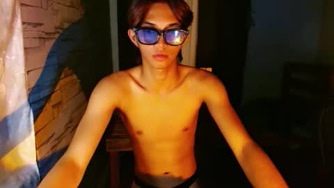 Snapshot of twink_cristian27 chatting on January 2026 08:07:01 AM twink_cristian27 online show from January 2026 08:07:01 AM
