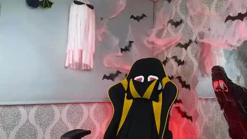 Snapshot of twink_davidx chatting on October 2025 07:36:02 PM Dani online show from October 2025 07:36:02 PM