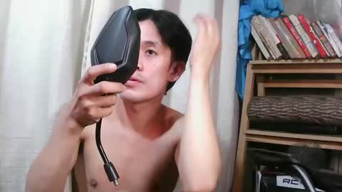 Snapshot of twink_lester chatting on October 2025 08:22:01 AM twink_lester online show from October 2025 08:22:01 AM
