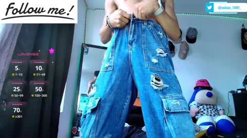 Snapshot of twink_sebas_ chatting on December 2024 04:38:01 PM Bad boy sebastian online show from December 2024 04:38:01 PM